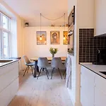 Central Copenhagen Apartment Apartman *
